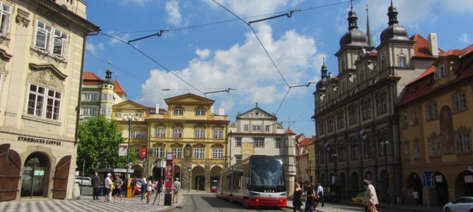 Малостранская площадь в Праге